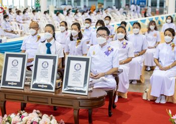 GWR ถวายประกาศเกียรติคุณ 3 รางวัล – คณะสงฆ์ 10,000 รูปทั่วโลก เจริญพระพุทธมนต์ผ่าน Zoom เนื่องในวันธรรมชัย