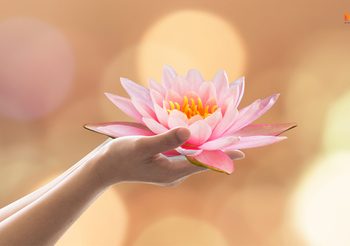 10 ความทุกข์เรื่องรักที่หลายคนประสบ เกิดจากกรรมอะไร และมีวิธีแก้อย่างไร?
