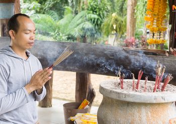 ผลกรรม ที่เกิดจาก การให้ร้าย หรือ การสาปแช่งผู้อื่น อาจร้ายแรงกว่าที่คุณคิด