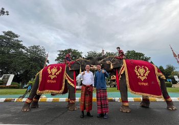 ประเพณีแซนโฎนตา บูชาบรรพบุรุษ แห่งอีสานใต้ เมืองสุรินทร์