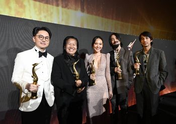 “สุพรรณหงส์ ครั้งที่ 30…30 Young แจ๋ว” สุดคึกคัก!!! คนบันเทิงรับรางวัลเพียบ เพิ่มรางวัลพิเศษ “ภาพยนตร์ไทยยอดนิยม” ให้คนไทยมีส่วนร่วม