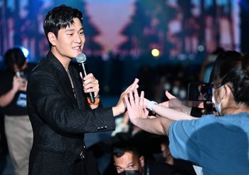 “เอริค โชว” จัดเต็มเเฟนมีทครั้งเเรกในไทย ERIC CHOU “THE MOMENT” FAN MEETING IN BANGKOK พร้อมแขกรับเชิญสุดเซอร์ไพรส์ “นุนิว ชวรินทร์”