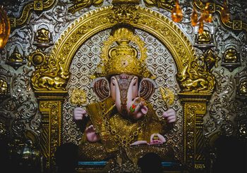 9 บทสวดบูชาองค์เทพ เสริมความรุ่งเรืองในทุกด้าน