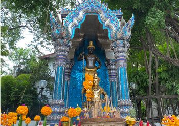 ท้าวหิรัญพนาสูร เทพารักษ์ประจำพระราชวังพญาไท