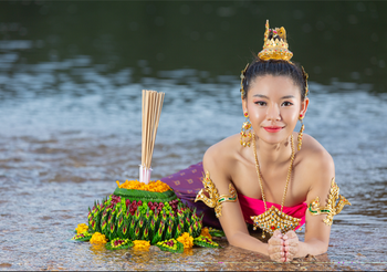นางนพมาศ หรือ ท้าวศรีจุฬาลักษณ์ หญิงงามในวันลอยกระทง
