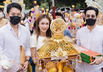 กฐินบุญใหญ่ เนย โชติกา พร้อมสามี ร่วมทอดกฐินสามัคคี วัดวังผาแดง จ.นครราชสีมา