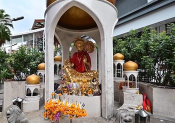 พระแม่อุมาเทวี เทพแห่งความสมบูรณ์ หนึ่งใน 8 เทพราชประสงค์