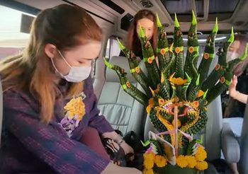 บัวชมพู ฟอร์ด ชวนเพื่อนจัดทริปไหว้พระ สถานที่มูสุดฮิต วัดป่าคำชะโนด 