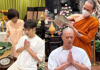 บอย ปกรณ์ บวช เงียบปลงผมนาคเข้าพิธีอุปสมบทวัดปทุมฯ