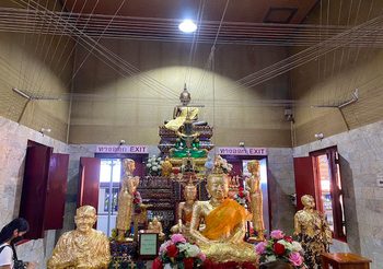 วิธีขอเลขเด็ด วัดหลวงพ่อปากแดง วัดพราหมณี นครนายก