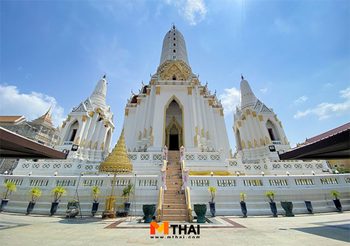 ชมพระปรางค์สามยอด ขอพรการเงิน วัดพิชยญาติการามวรวิหาร
