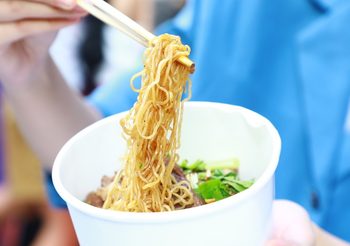 BANGKOK-SEOUL STREET BATTLE FOOD FESTIVAL เทศกาลที่ “สายกินสายเกา” ต้องล้างท้องรอ การประชันรสชาติอาหารเมนูเด็ดจาก 2 สัญชาติ ไทย-เกาหลี