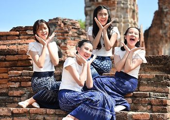นายกรัฐมนตรี ชื่นชมคนรุ่นใหม่โชว์พลัง Soft Power ผ้าไทย