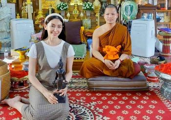 เบลล่า ราณี นางเอกสายบุญยืนหนึ่ง เข้าวัดสนทนาธรรม วัดป่าวังน้ำเย็น