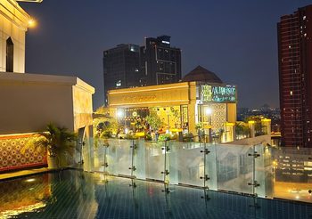 โรงแรมอัลมีรอซ  ชวนนักท่องเที่ยวชมวิว-ทานอาหารนานาชาติบนชั้นดาดฟ้า เผยเหตุการณ์อิสราเอล-ปาเลสไตน์ ส่งผลกระทบทำให้นักท่องเที่ยวอาหรับลดน้อยลง