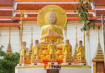 กราบหลวงพ่อพระไตรธรรมจักร ให้อาหารปลา ณ วัดอินทร์ นนทบุรี