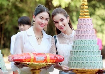 “หมิง ชาลิสา” เป็นเจ้าภาพทำบุญกฐิน พร้อมเพื่อนในวงการบันเทิง