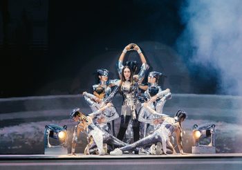 “CHRISTINA Q CONCERT” รวมทุกนาทีที่ยิ่งใหญ่  สร้างประวัติศาสตร์หน้าใหม่ สมมงควีนออฟแดนซ์