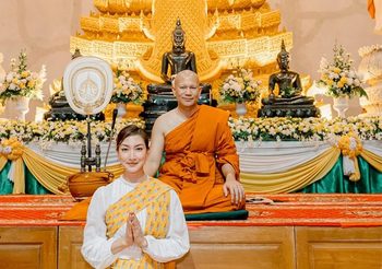 แพนเค้ก ตักบาตรพระใหม่ สารวัตรหมี บวชถวายเป็นพระราชกุศล ร.9