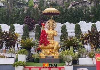 ท้าวเวสสุวรรณ ปางเปิดทรัพย์ วัดสระเกศ ขอพรการเงิน การงาน โชคลาภ