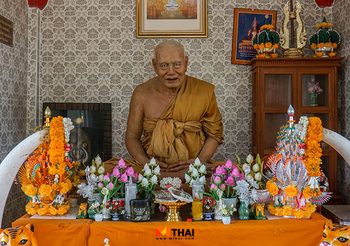 กราบหลวงพ่อปาน ลอดโบสถ์สะเดาะเคราะห์ วัดมงคลโคธาวาส