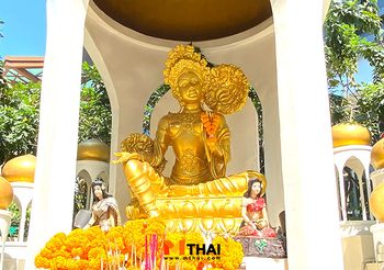 ขอพรครอบครัว ลูกที่ดีจาก พระแม่อุมาเทวี สี่แยกราชประสงค์