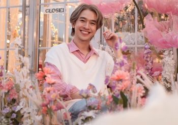 “ฟลุ้ค- ณธัช” หวานกรุบ!!! เนรมิตคาเฟ่ ธีม Garden of Love รับวาเลนไทน์ ด้วยดอกไม้จากแฟนคลับ