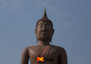 ขอพรความรัก โชคลาภ การงาน การเงิน หลวงพ่อสมหวัง วัดกลางบางพระ