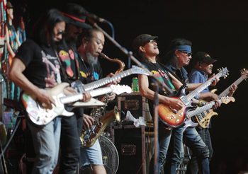 สุข สนุก สุดประทับใจ คอนเสิร์ต “ล้อมวงลา คาราบาว” จัดเต็มแขกรับเชิญพิเศษ ปู พงษ์สิทธิ์,แอน อรดี ,ไววิทย์ ลั่น!!! ยืนหยัดส่งมอบความสุขให้แฟนเพลงต่อไป