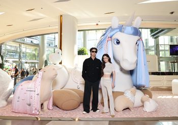 ไบร์ท-เก้า พาชมป็อปอัปสุดพิเศษ Gentle Monster ‘Jentle Salon Pop-Up’ พร้อมอวดแว่นคอลเลคชั่นใหม่ โดย เจนนี่ BLACKPINK