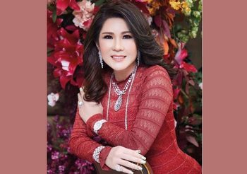 ปรบมือดังๆให้กับผู้หญิงของวันนี้ ดร.วรภัสร์ (ดร.ผ่อง) ไพพรรณรัตน์ หญิงแกร่งแห่งแบรนด์โกแฮร์ ที่เดินหน้าให้ความสำคัญกับบทบาทสตรี