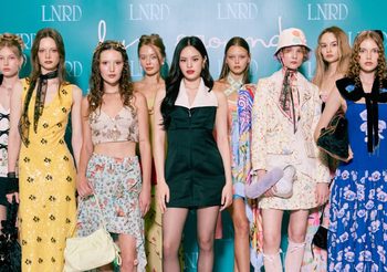 lyn around เปิดตัวแบรนด์พรีเซ็นเตอร์ “แอลลี่ – อชิรญา” ในคอลเลกชั่นพิเศษ “Sunshine & Midnight” พร้อมเผยโฉมสโตร์ดีไซน์ใหม่ล่าสุดที่ชั้น 2 ศูนย์การค้าเซ็นทรัลเวิลด์
