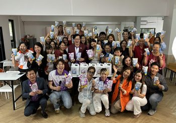“อีซ คลีน”ผลิตภัณฑ์ซักผ้าสูตรเข้มข้น แรงไม่หยุดเปิดตัว ” อีซ คลีน กลิ่น โอเชี่ยนบลู” ยิ่งสัมผัส ยิ่งขยับ ยิ่งหอม หลังประสบความสำเร็จกับกลิ่น ลาเวนเดอร์ ที่ปล่อยของจนตะกร้าแตก