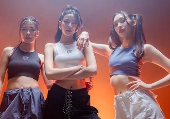 แบมแบม-ซินดี้-เรย์ โชว์สเต็ปแดนซ์สุดพลิ้ว! เต้นสะบัด เพลง เปิดใจไม่เปิดตัว