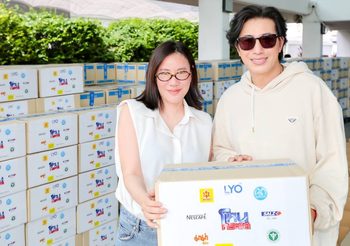 คนไทยไม่ทิ้งกัน “หนุ่ม กรรชัย” นำทีมแพ็คของบริจาค พร้อมส่ง “กล่องอิ่ม” ขอเป็นอีกหนึ่งกำลังใจสู่ผู้ประสบอุทกภัย