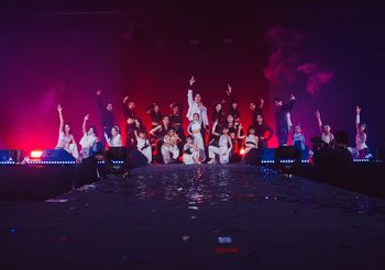 “บี้ ธรรศภาคย์” โชว์ร้องเต้น คู่ลูกสาว “เป่าเปา” บนเวทีคอนเสิร์ต SCA GRAND CONCERT 2024 ฉลอง 18 ปี SCA Superstar Academy
