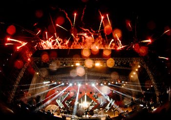 Music Fest Rock On Camp ครั้งที่ 7 สุดปัง! คนดูสู้ชีวิตเต็มพื้นที่ 7,000 ชีวิต มันส์กันแบบไม่ยี่หระฝนหรือโคลน!