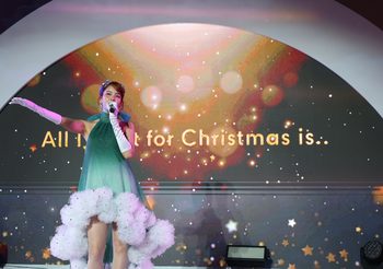 จัดเต็ม! ส่องลุคสุดแกลม “โบว์ เมลดา” สวยเริ่ดเฉิดฉายท่ามกลางดาวล้านดวง ในงาน ROBINSON LIFESTYLE THE TWINKLE STARLIGHT CELEBRATION 2025