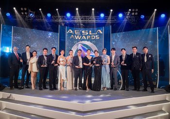 “ไมค์ พิรัชต์ – มิ้นต์ ชาลิดา” ร่วมงานกาล่าดินเนอร์สุดยิ่งใหญ่ สัมผัสนวัตกรรมใหม่แห่งวงการความงาม ในงาน “A NIGHT OF STELLAR HONORS – AESLA AWARDS 2024” เพื่อมอบรางวัลแก่แพทย์ความงามระดับแนวหน้า