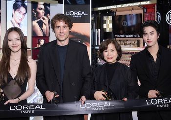 L’Oréal Paris ชวน Spokesperson ณิชา – เจมีไนน์ เปิด Shop in Shop ใหม่ที่ EVEANDBOY เมกาบางนา