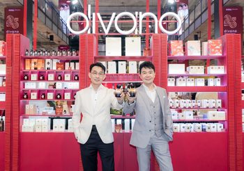 ‘เก่ง-น้ำปิง’ ควงคู่เฉลิมฉลอง 25 ปี ‘divana’ พร้อมเปิดตัว 5 กลิ่น Perfume Oil
