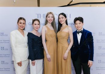 “หลิง-ออม” เสิร์ฟจิ้น ทำแฟนคลับฟินห้างแตก ! The Touch Clinic ทุ่มงบกว่า 20 ล้านบาท เปิดตัวเป็นแบรนด์แอมบาสเดอร์