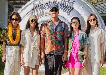 พลอย – แอริณ – เจนสุดา – แยม – นท ชวนอัปเดตแฟชั่นไอเทมชิ้นใหม่สุดเอ็กซ์คลูซีฟ เสื้อเชิ้ตสไตล์ Thaiwaiian เกาะสวรรค์ จาก MAEWKHOO ณ The Standard Hua Hin