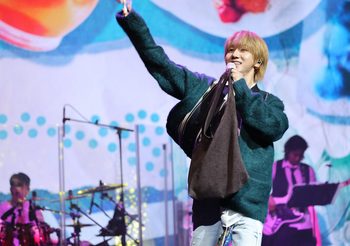 โวคอลตัวพ่อ!! “เยซอง” เสิร์ฟความสุขผ่านเสียงเพลง! E.L.F. หัวใจเบ่งบาน ในงาน “2025 YESUNG CONCERT [It’s Complicated] in Bangkok”