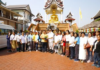 โสดสายบุญ! อั้ม อธิชาติ แก้เคล็ดใหญ่วันเกิด แอ่วเหนือเชียงใหม่ ทำฟันพระภิกษุ-สามเณร