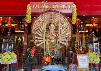 ชวนมูเทพเจ้าจีน วิหารห้าแม่ทัพสวรรค์ ขอพรโชคลาภ ความสำเร็จ