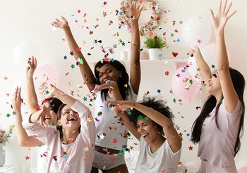 ส่องความสด ใส Rolex Oyster Perpetual รุ่นยอดนิยมของ Rolex กับลวดลาย Celebration