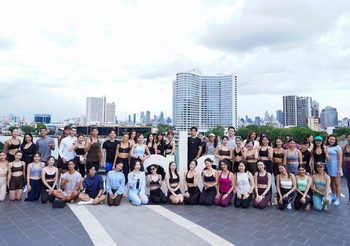 ไอคอนสยาม ร่วมกับ Alo แบรนด์แฟชั่นระดับโลก ฉลอง International Yoga Day 2025 ชวนคนรักสุขภาพร่วมกิจกรรม Breathe & Flow – Sunset Yoga ริมแม่น้ำเจ้าพระยา ณ ICONSIAM Park