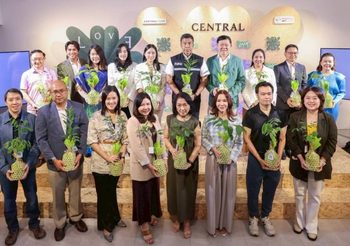 “ห้างเซ็นทรัลและห้างโรบินสัน ในเครือเซ็นทรัล รีเทล” ต้อนรับวันสิ่งแวดล้อมโลก ผนึกพันธมิตรและดาราหัวใจสีเขียว อเล็กซ์ เรนเดลล์ แสดงพลังรักษ์โลกในแคมเปญ “CENTRAL / ROBINSON LOVE THE EARTH 2025”