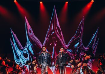 “Billkin & PP Krit” เสิร์ฟทุกโมเมนต์ สิงร่าง “เม่น & ตี่ตี๋” เข้าพิธีแต่งงาน!! ใน “Billkin & PP Krit – The Red Envelope Wedding Concert Presented by JisuLife”